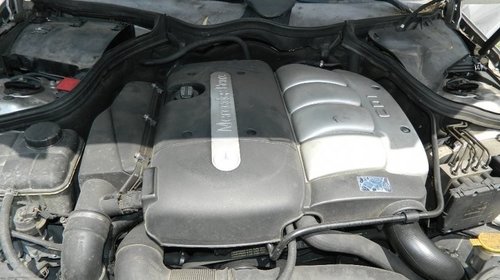 Dezmembrez Mercedes Benz C220 - 2001