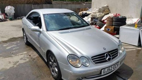 Dezmembrez Mercedes Benz CLK 270 CDI W209 2.7CDi, an fabr. 2004, caroserie Coupe 2 usi