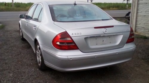 Dezmembrez Mercedes Benz E-Class, an 2005, motorizare E 220 CDI