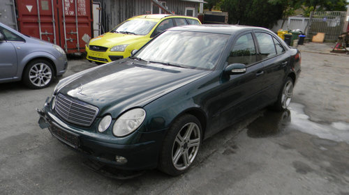 Dezmembrez Mercedes-Benz E-CLASS (W211) 2002 