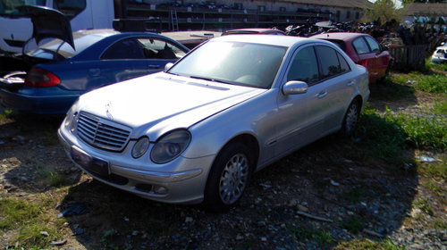 Dezmembrez Mercedes-Benz E-CLASS (W211) 2002 