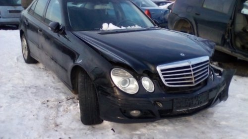 Dezmembrez Mercedes-Benz E-CLASS W211 an 2007