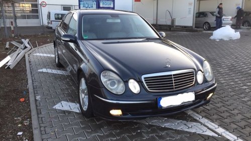 Dezmembrez Mercedes Benz E class W211 Avantga