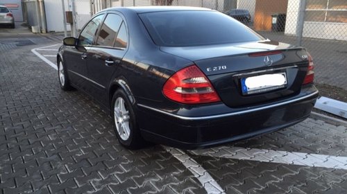 Dezmembrez Mercedes Benz E class W211 Avantgarde 2.7 Diesel