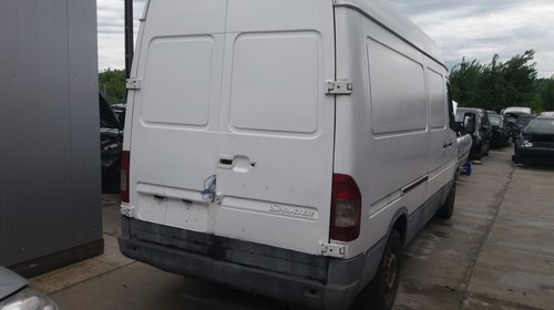 Dezmembrez Mercedes-Benz Sprinter 311