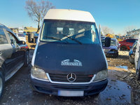 Dezmembrez Mercedes-Benz SPRINTER (W903) 1995 - 2006 313 CDI OM 611.981 ( CP: 129, KW: 95, CCM: 2148 ) Motorina