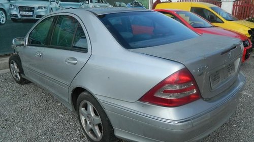 Dezmembrez Mercedes C - 2002