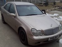 Dezmembrez Mercedes C class 220 cdi cutie viteze manuala piele an fabr 2002