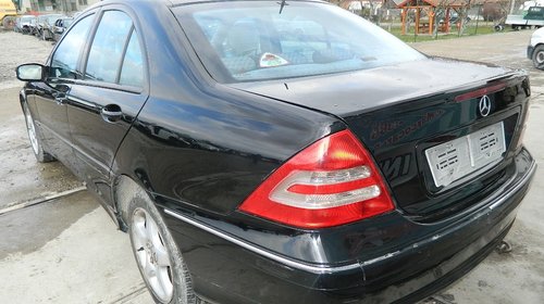 Dezmembrez Mercedes C Class , 2000-2004 ( W203)