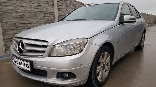 Dezmembrez MERCEDES C-CLASS C200 an 2010