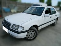 Dezmembrez Mercedes C-Class W202 2.2D, 1998