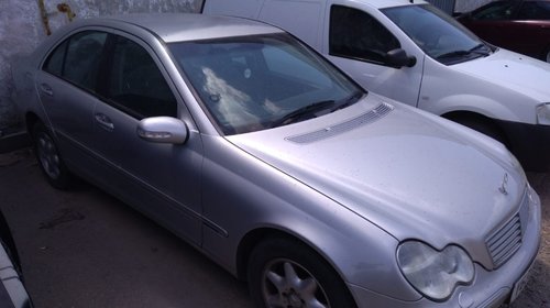 Dezmembrez Mercedes C-Class W203 2001 Berlina