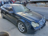 Dezmembrez Mercedes C Class W203 2002 2.2cdi