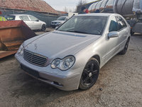 Dezmembrez Mercedes C Class W203 facelift an 2005 in Cluj Xenon