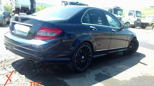 Dezmembrez Mercedes C-CLASS W204 2008 Berlina 3.0