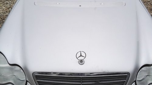 Dezmembrez Mercedes C-classe w203 C180 Kompre