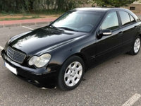 Dezmembrez Mercedes C Classe W203 motor 2. 2 din 2001