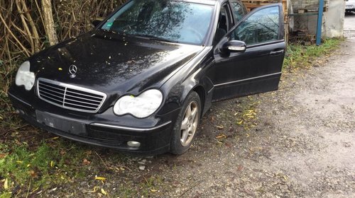 Dezmembrez mercedes c classe