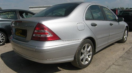 Dezmembrez Mercedes C180, 1.8b, orice piesa!