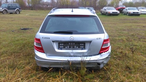 Dezmembrez Mercedes C200 break 2010