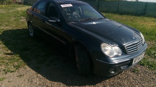 Dezmembrez Mercedes C200 CDI, an 2004