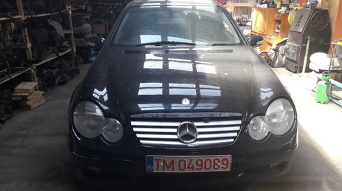 Dezmembrez Mercedes C200 compresor W203