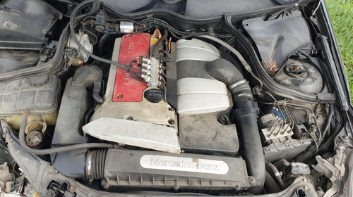 Dezmembrez Mercedes C200 Kompressor W203 S203 Break din 2003 motor tip 111.955