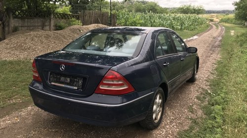 Dezmembrez Mercedes C200 kompressor w203