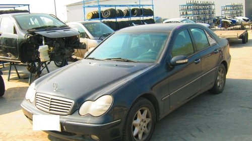 Dezmembrez Mercedes C200, W203, din 2000, 2.0b ,