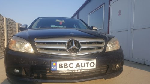 Dezmembrez MERCEDES C220 an 2008