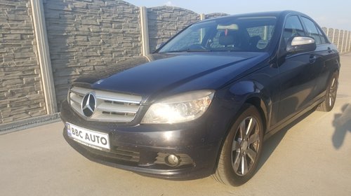 Dezmembrez MERCEDES C220 an 2008