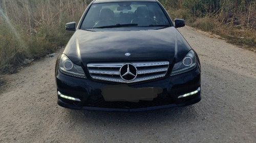 Dezmembrez Mercedes C220 cdi w204 amg facelif