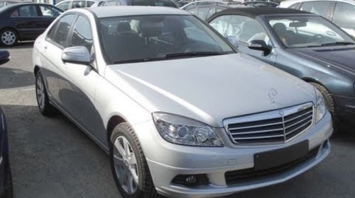 Dezmembrez mercedes c220 cdi w204