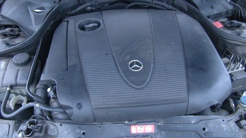 Dezmembrez Mercedes C220, din 2004, 2.2d