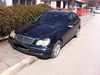 Dezmembrez Mercedes C220 w203 2.2cdi