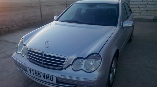 Dezmembrez Mercedes C220cdi 110kw din 2005 fa