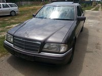 Dezmembrez Mercedes C220D W202