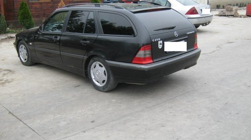 Dezmembrez Mercedes C250 din 1998, 2.5d