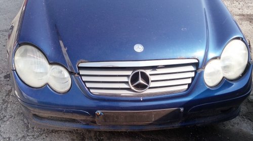 Dezmembrez mercedes classa c in stare buna se