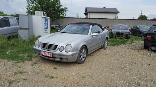 Dezmembrez Mercedes CLK 200Kompressor Fab 200