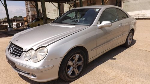 Dezmembrez Mercedes CLK C209 2004 Berlina 2.7