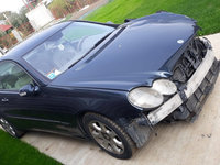 Dezmembrez Mercedes CLK w209, 2700 diesel, an 2009