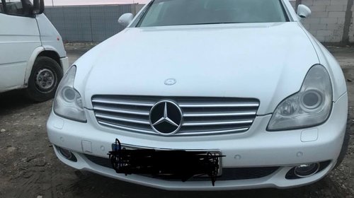 Dezmembrez Mercedes CLS W219 2005 berlina 3.5