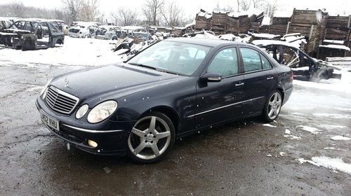 Dezmembrez Mercedes E 270 cdi, an 2002