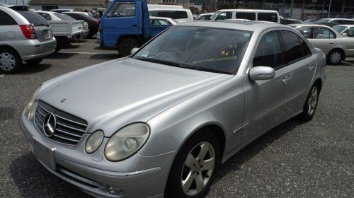 Dezmembrez mercedes e class