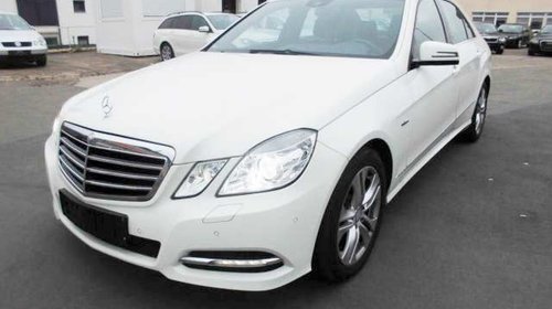 Dezmembrez Mercedes E class 220 W 212 din 201