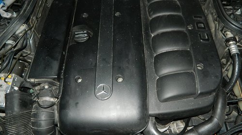 Dezmembrez Mercedes E Class din 2004