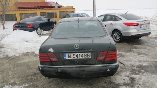 Dezmembrez Mercedes E Class W210 2.2 D 1997