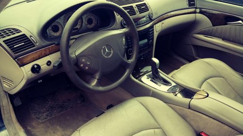 Dezmembrez Mercedes E-CLASS W211 2003 Berlina 3222