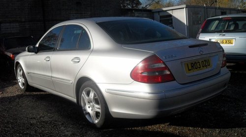 Dezmembrez Mercedes E-CLASS W211 2004 Berlina 2,2